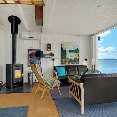 2 Bedroom In * Roslev