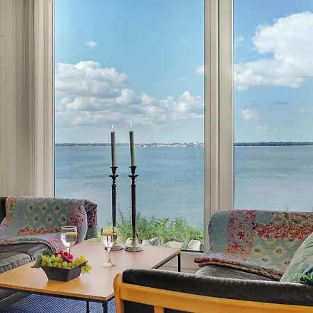 2 Bedroom In
